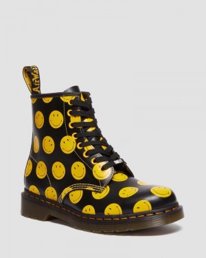 Black Dr Martens 1460 Smiley Smooth Leather Lace Up Boots (Smooth Leather) Boots | WJ75-T3SA