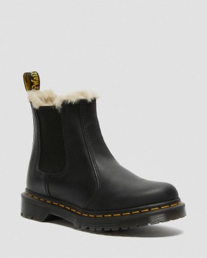 Black Dr Martens 2976 - Faux Fur Lined Chelsea Boots (Burnished Wyoming) Boots | KO64-T1WC