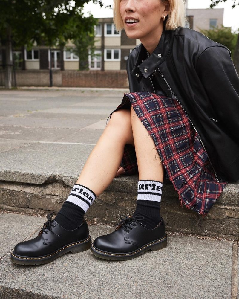 Black+White Dr Martens Athletic Logo Organic Cotton Blend Socks (Cotton Blend) Socks | VV30-S3CX