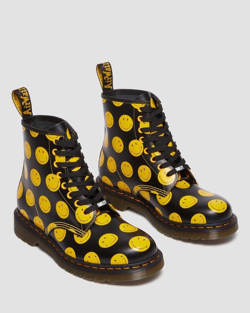 Black Dr Martens 1460 Smiley Smooth Leather Lace Up Boots (Smooth Leather) Boots | WJ75-T3SA