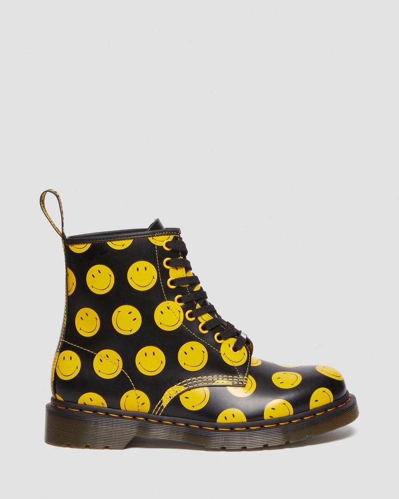 Black Dr Martens 1460 Smiley Smooth Leather Lace Up Boots (Smooth Leather) Boots | WJ75-T3SA