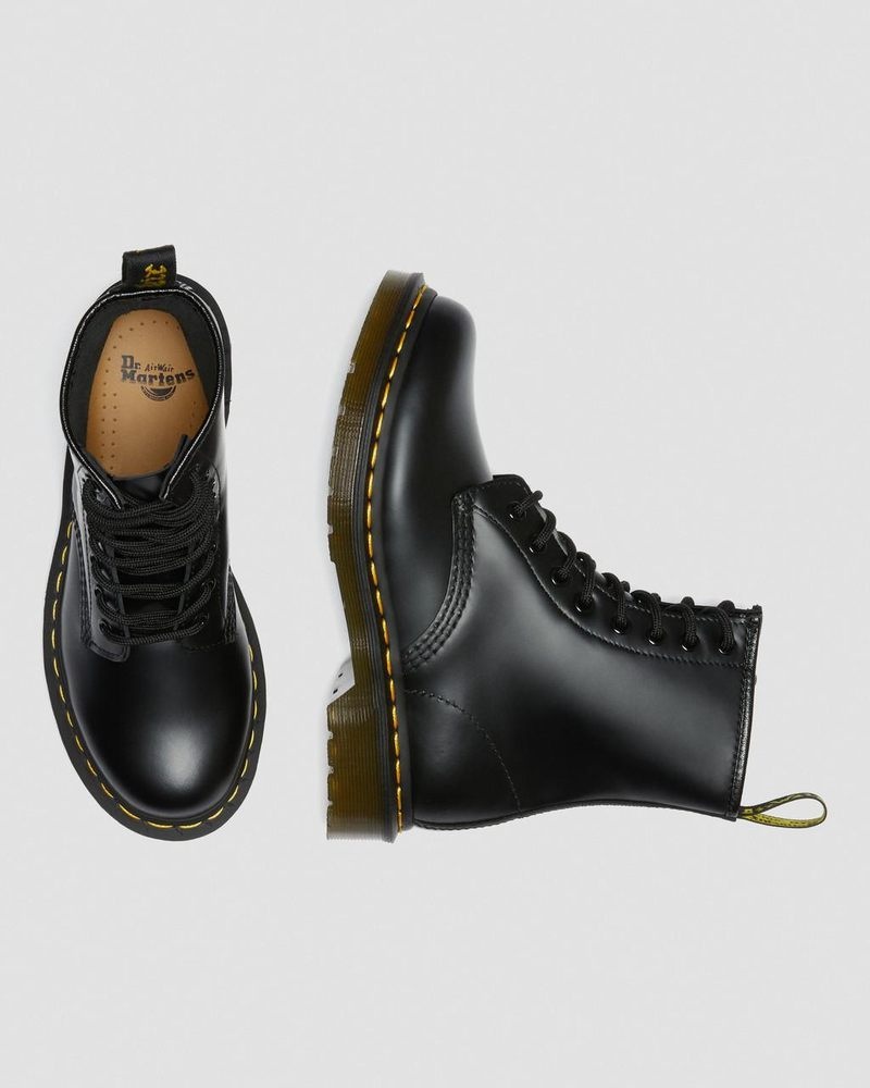 Black Dr Martens 1460 - Smooth Leather Lace Up Boots (Smooth Leather) Boots | CI21-A8OD