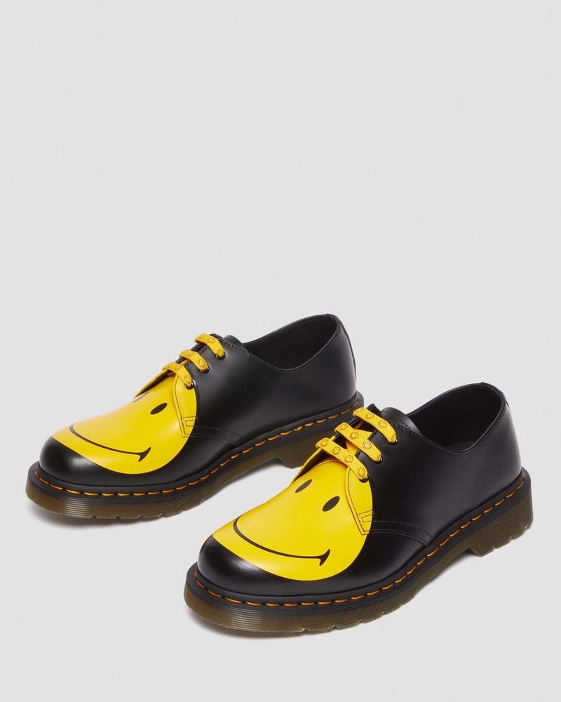 Black Dr Martens 1461 Smiley Smooth Leather Oxford Shoes (Smooth Leather) Shoes | ZY65-Z2RE