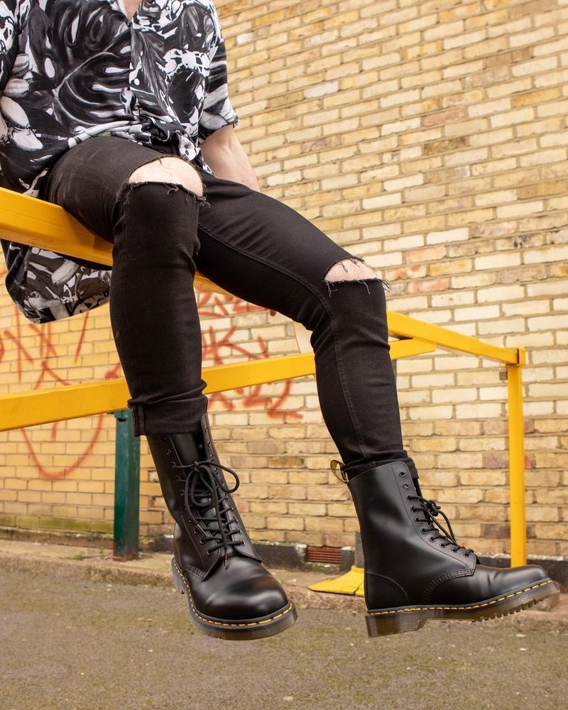 Black Dr Martens 1490 Smooth Leather Mid Calf Boots (Smooth Leather) Boots | XI29-E0LS