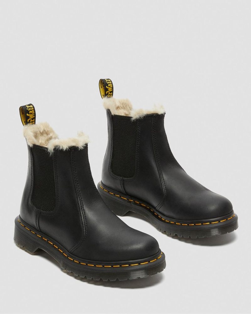 Black Dr Martens 2976 - Faux Fur Lined Chelsea Boots (Burnished Wyoming) Boots | KO64-T1WC