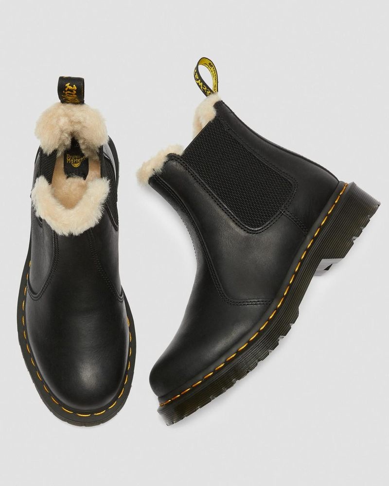 Black Dr Martens 2976 - Faux Fur Lined Chelsea Boots (Burnished Wyoming) Boots | KO64-T1WC