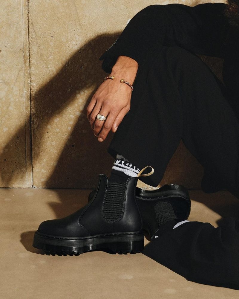 Black Dr Martens Vegan 2976 Felix Platform Chelsea Boots (Felix Rub Off) Platforms Boots | YP95-M5JU