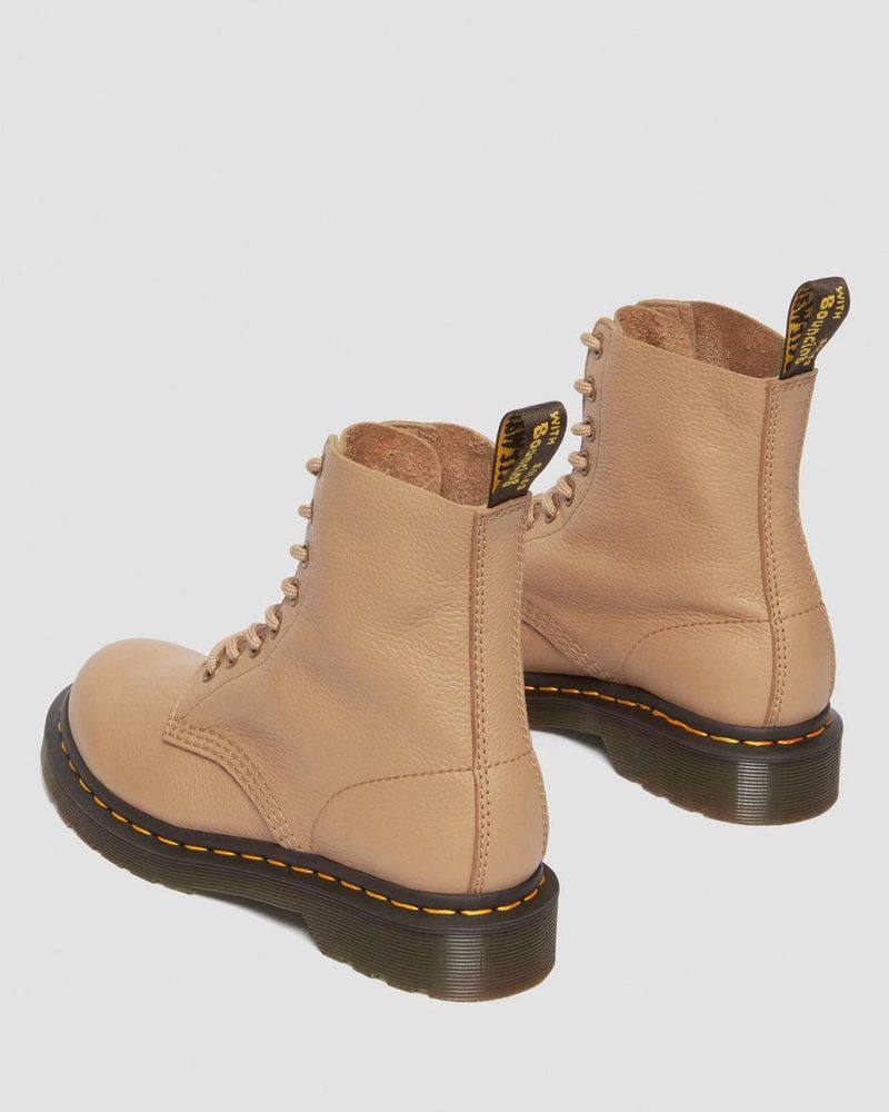 Savannah Tan Dr Martens 1460 - Pascal Virginia Leather Boots (Virginia) Boots | XY62-R2OH