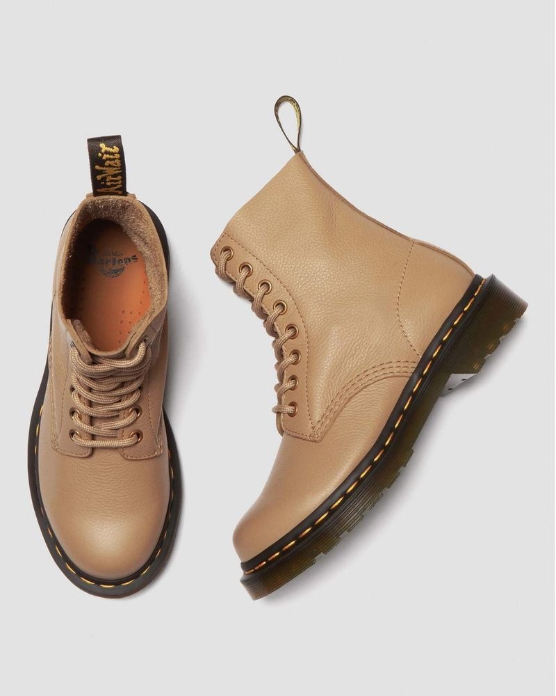 Savannah Tan Dr Martens 1460 - Pascal Virginia Leather Boots (Virginia) Boots | XY62-R2OH