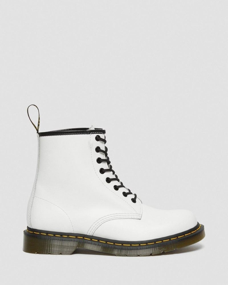 White Dr Martens 1460 Smooth Leather Lace Up Boots (Smooth Leather) Boots | DV21-D6AV