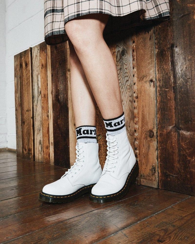 White Dr Martens 1460 - Pascal Virginia Leather Boots (Virginia) Boots | ZE61-S6IN