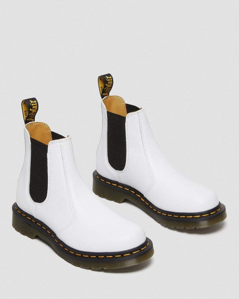 White Dr Martens 2976 Softy T Leather Chelsea Boots (Softy T) Shoes | PG74-N2TC