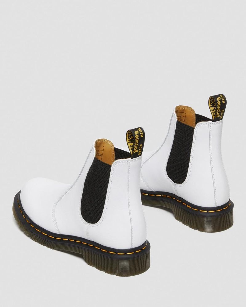 White Dr Martens 2976 Softy T Leather Chelsea Boots (Softy T) Shoes | PG74-N2TC